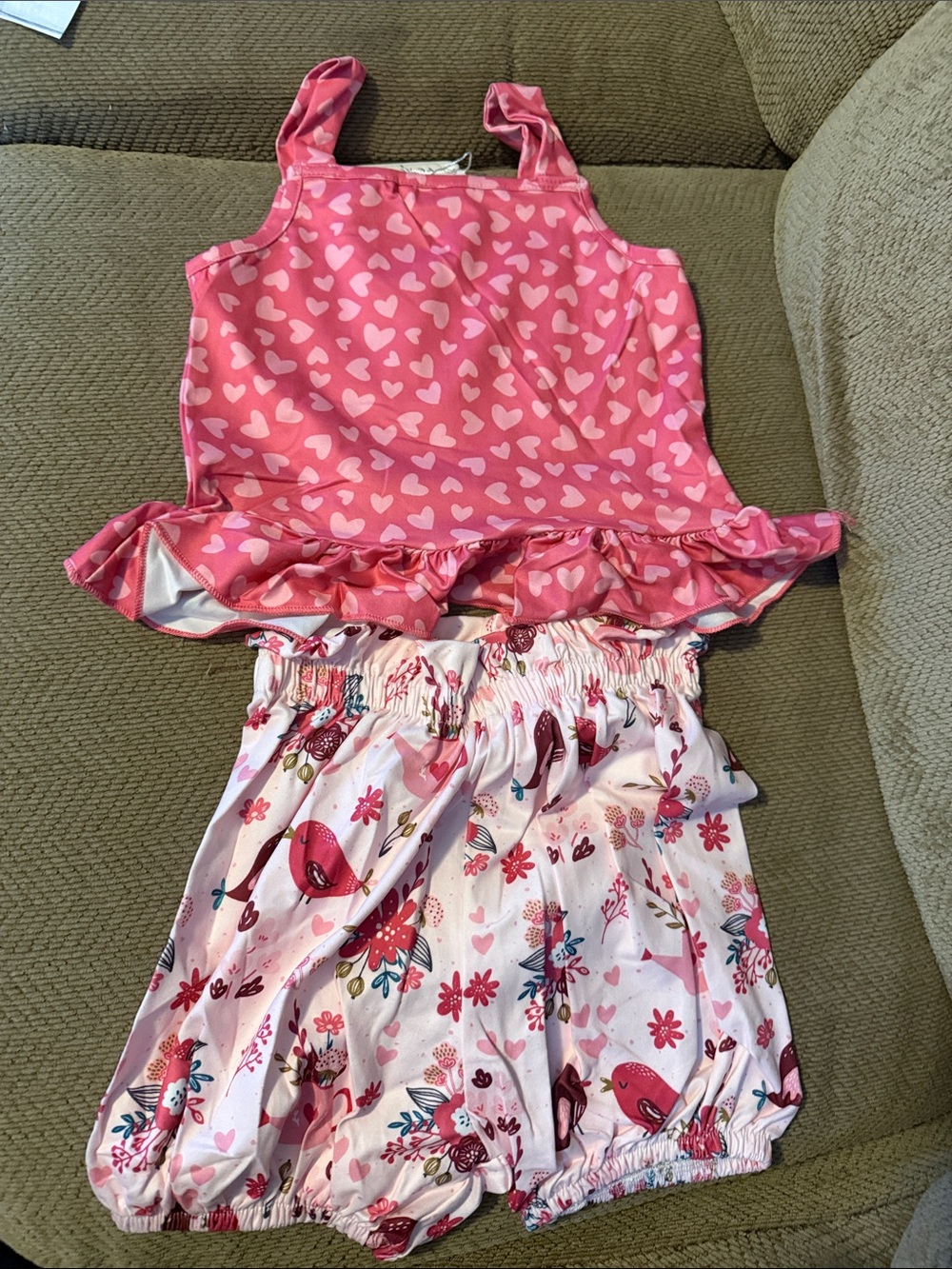 Girls' Pink Heart Tank Top & Floral Bird Shorts Set